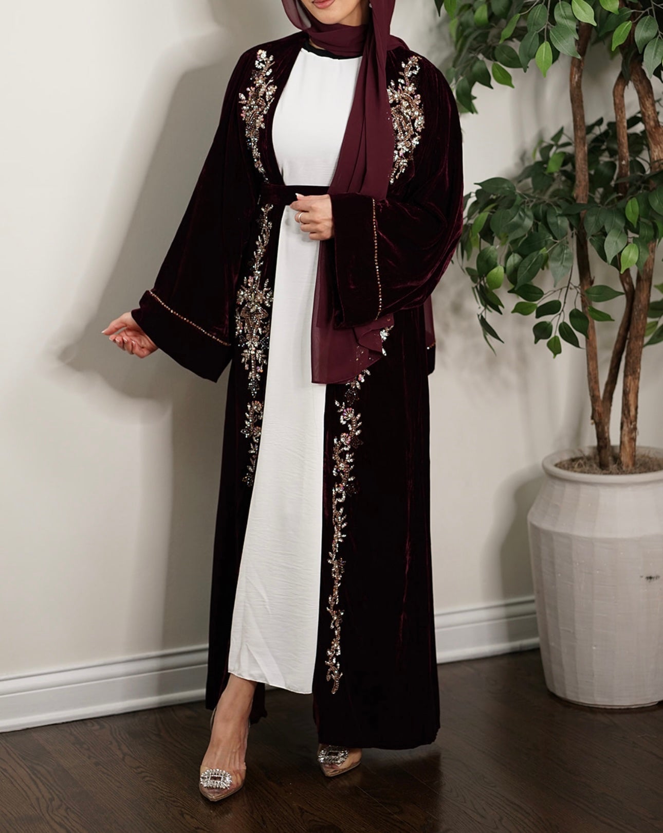 LUXURY VELVET EMBELLISHED FRONT AND BACK EVENING OPEN ABAYA