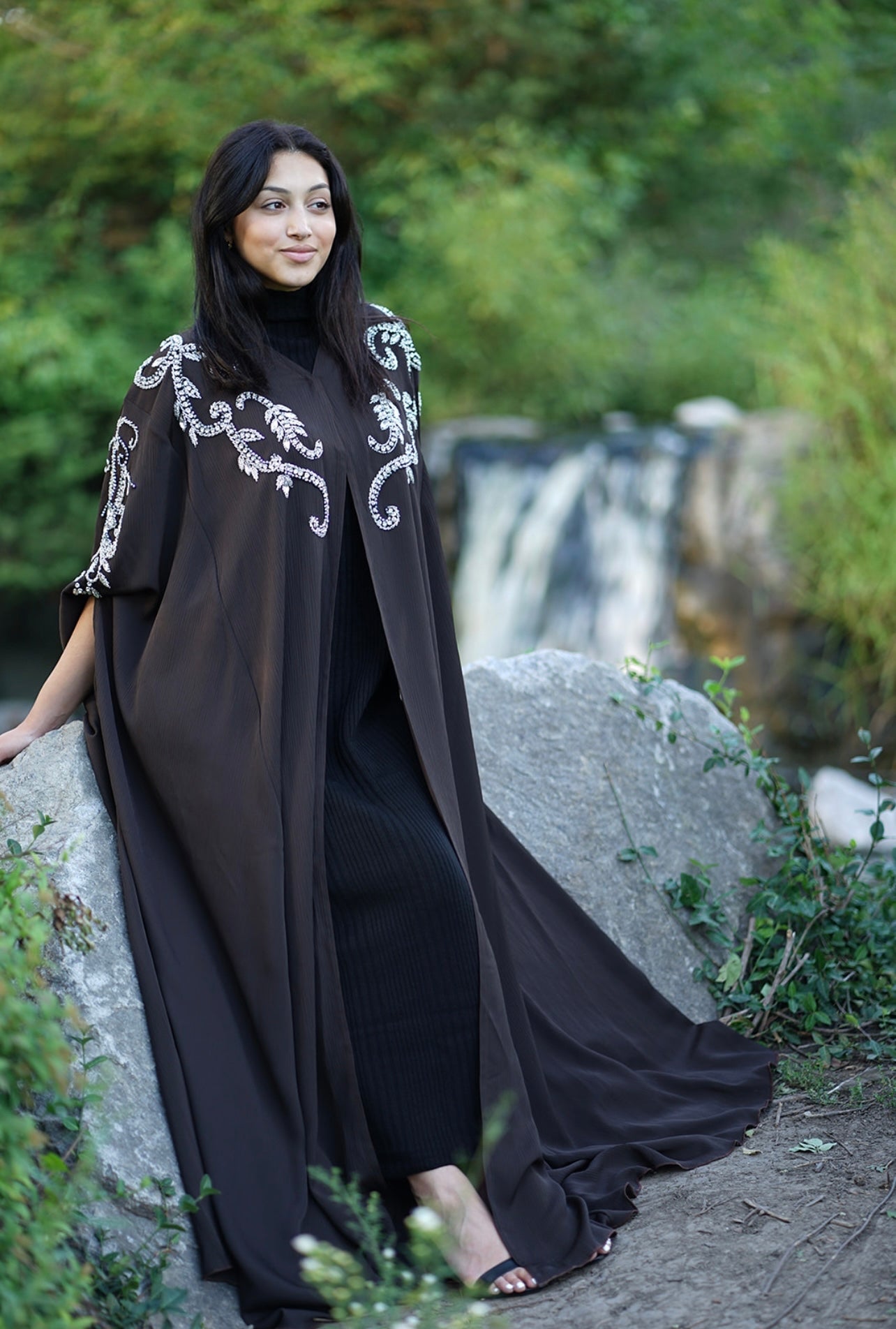 LUXURY BROWN EMBELLISHED ABAYA DUBAI CAPE