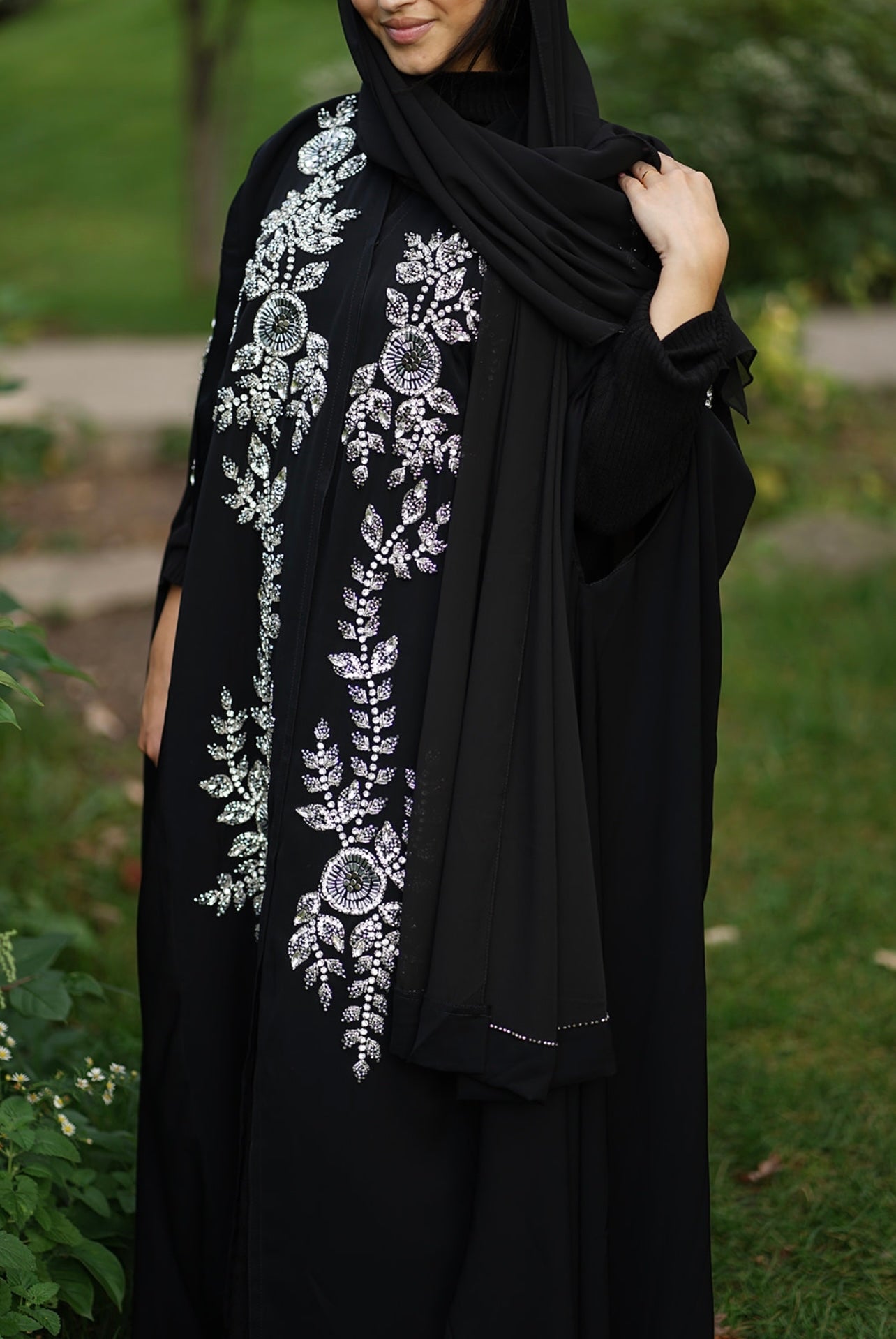 LUXURY EMERALD BLACK EMBELLISHED Beaded CAPE ABAYA