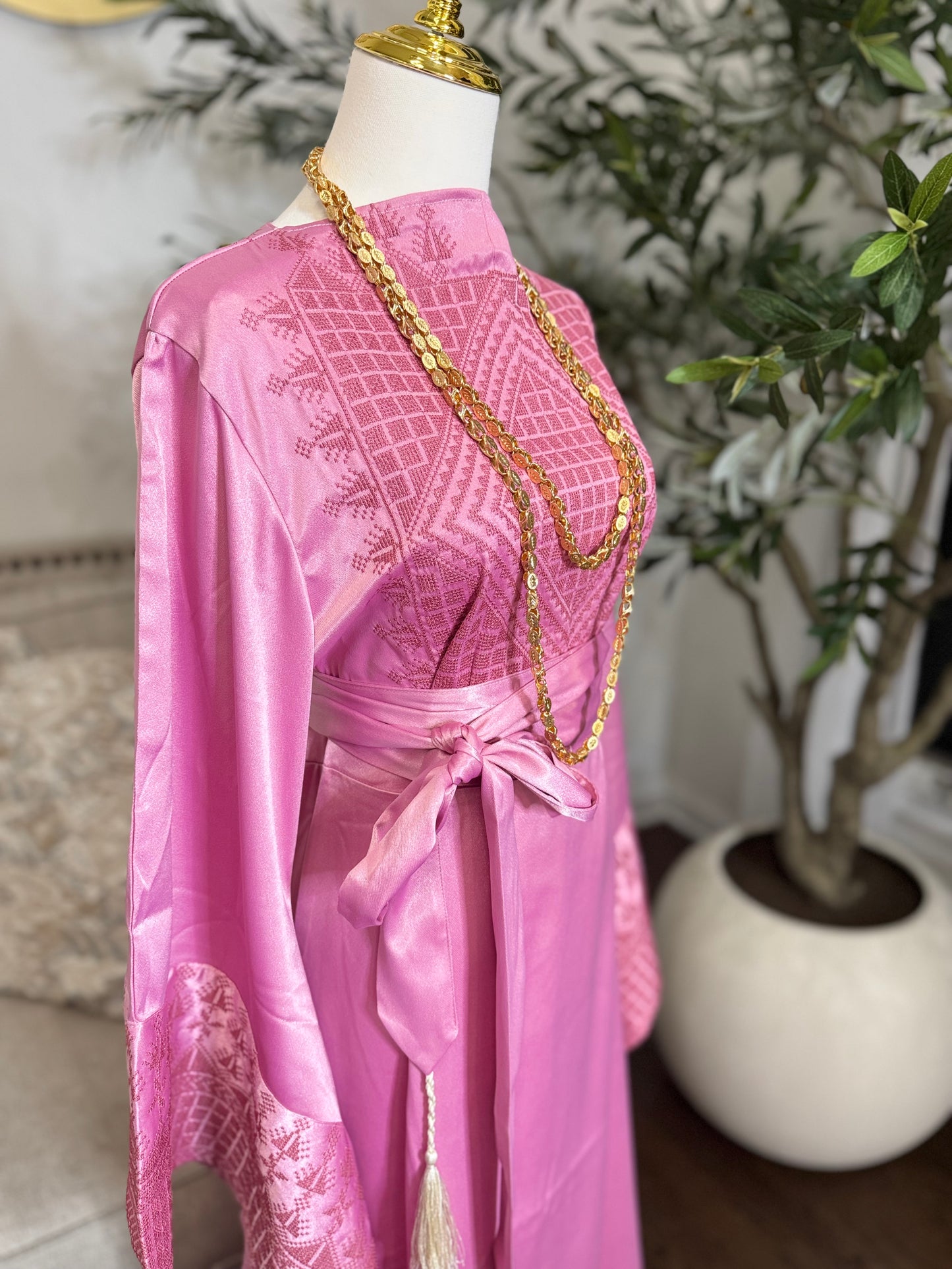 Pink Satin Embroidered Thobe Kaftan with Wide Sleeves