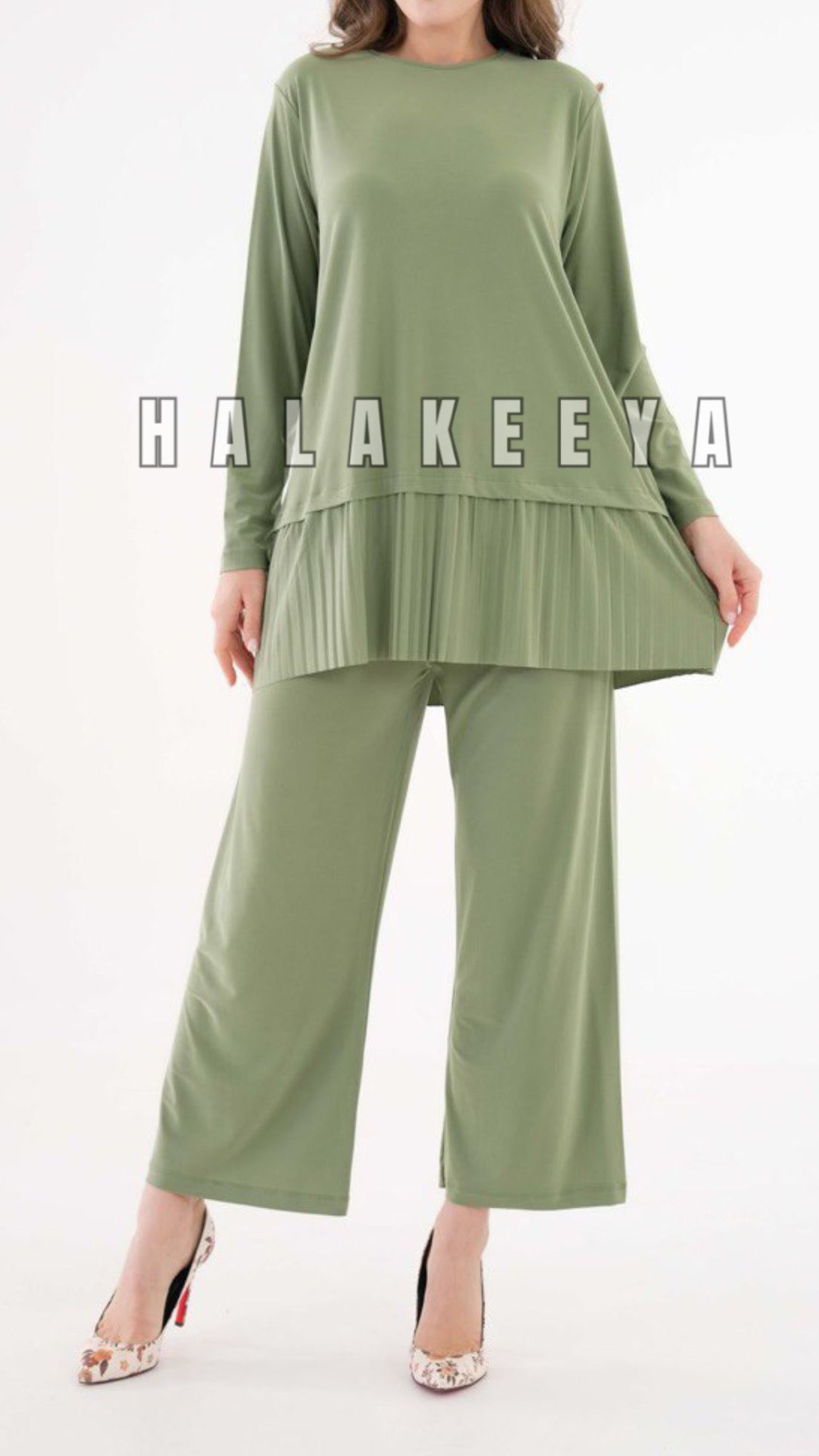 Long Sleeves Ruffled Hem Tunic and Ankle pants set