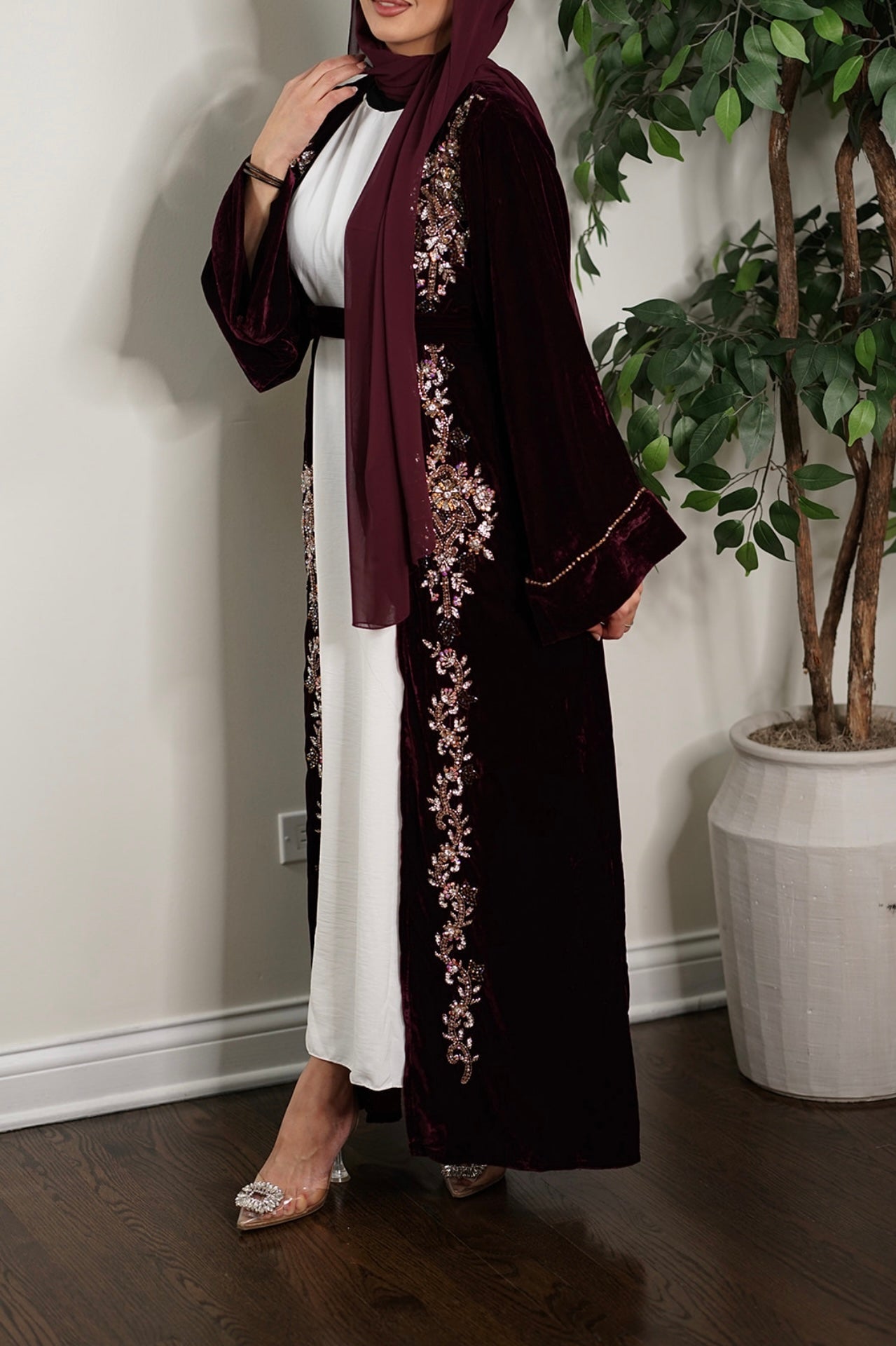 LUXURY VELVET EMBELLISHED FRONT AND BACK EVENING OPEN ABAYA