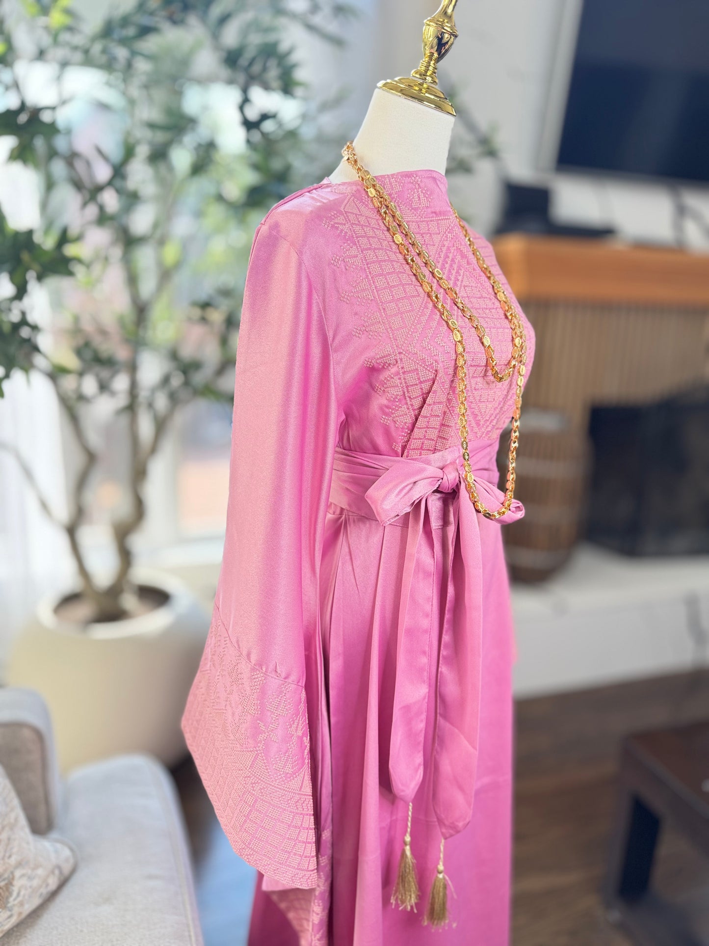 Pink Satin Embroidered Thobe Kaftan with Wide Sleeves