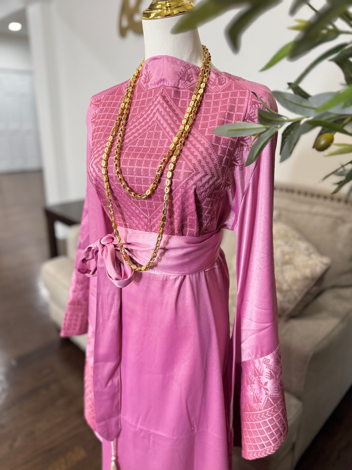 Pink Satin Embroidered Thobe Kaftan with Wide Sleeves