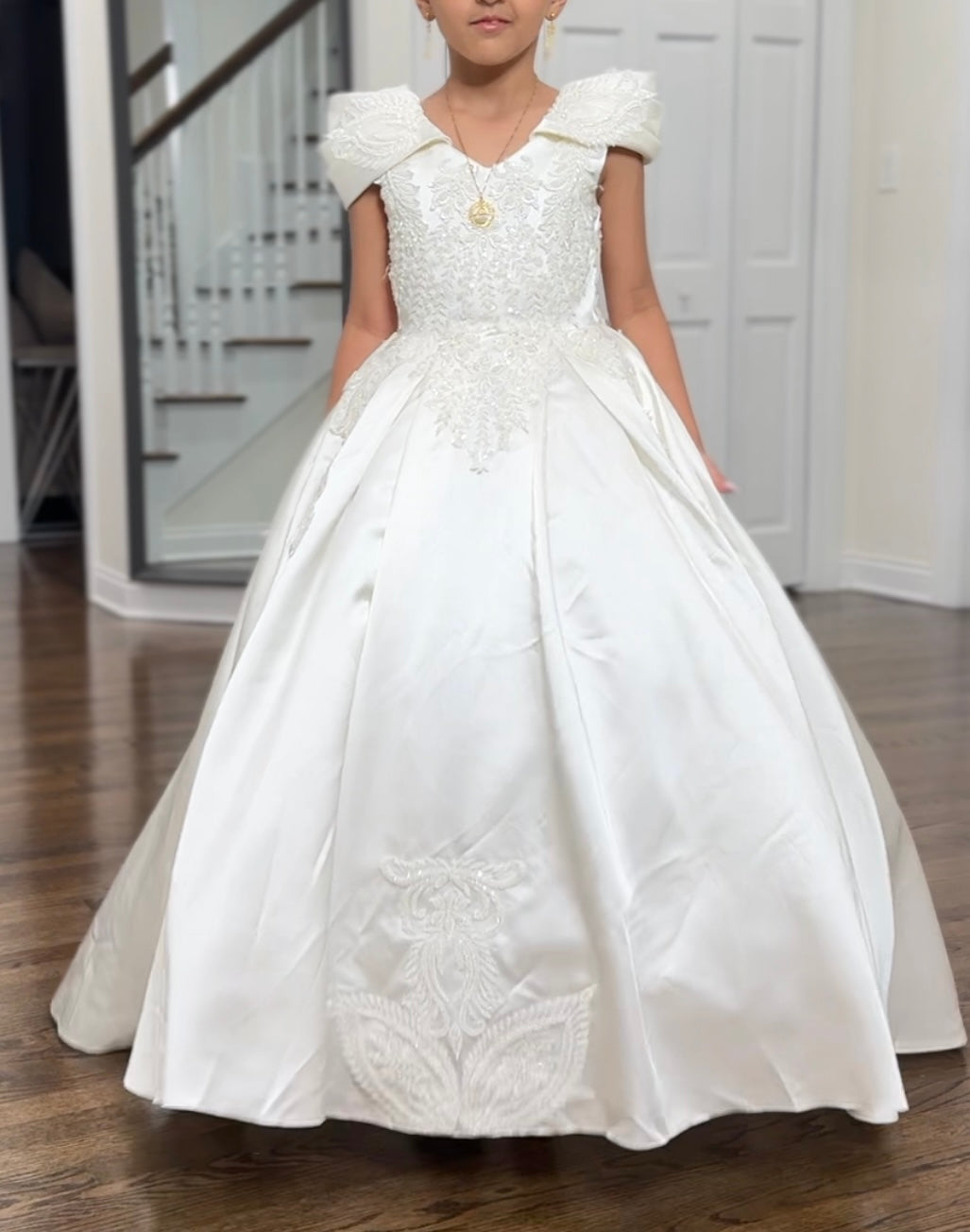 Luxury Off White Beaded lacePuffy Flower Girl Dress