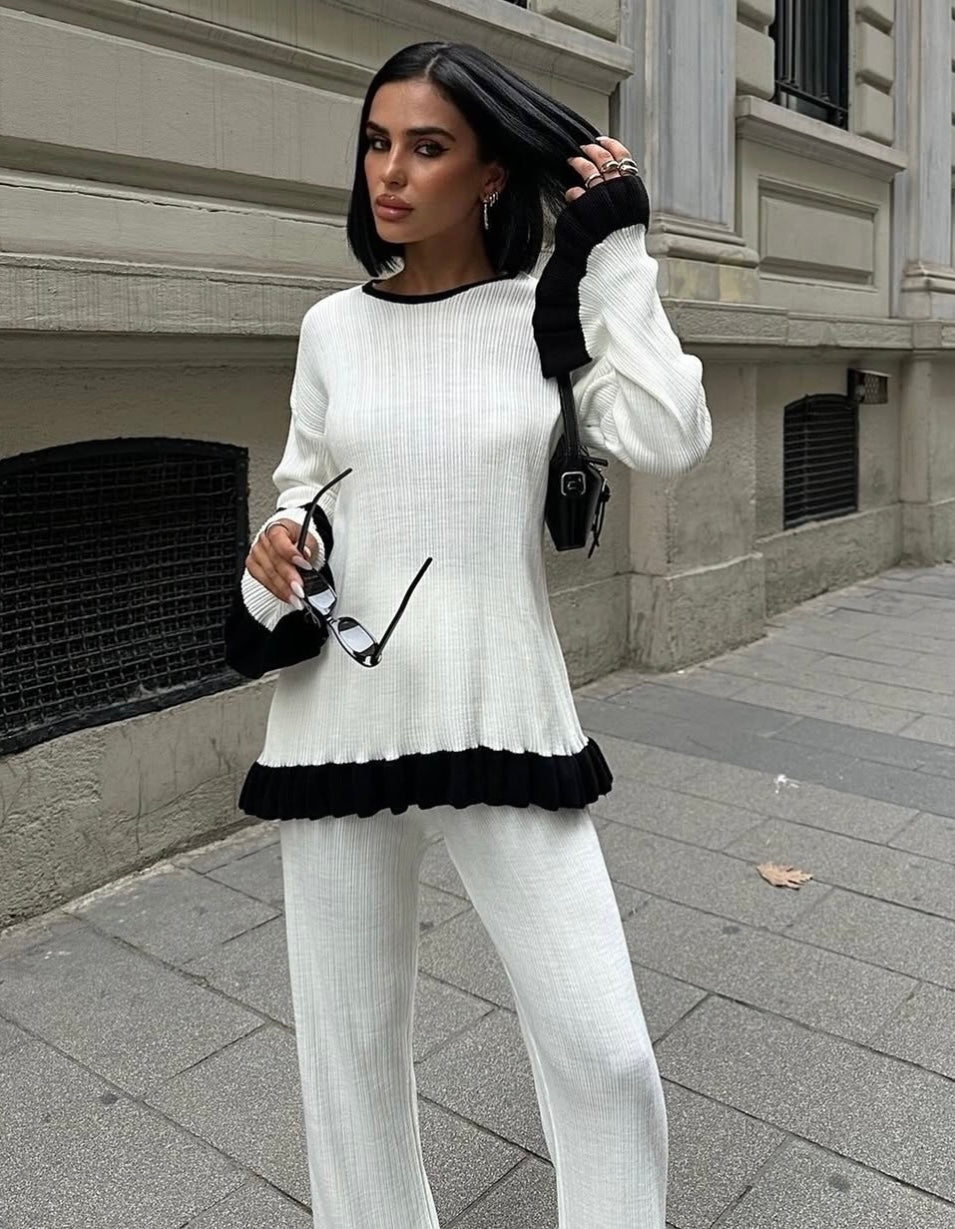 Co-Ord Dual-Tone Delight Knitwear Pant Set
