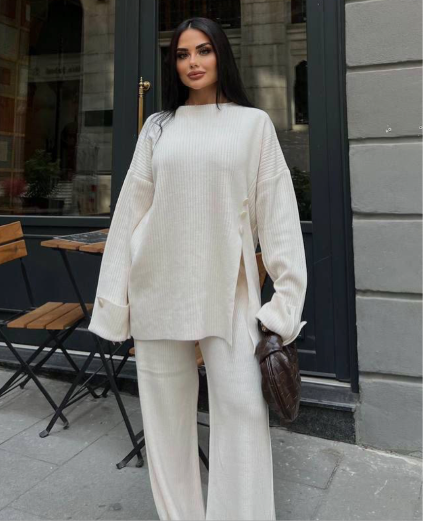 Timeless V Pant Set