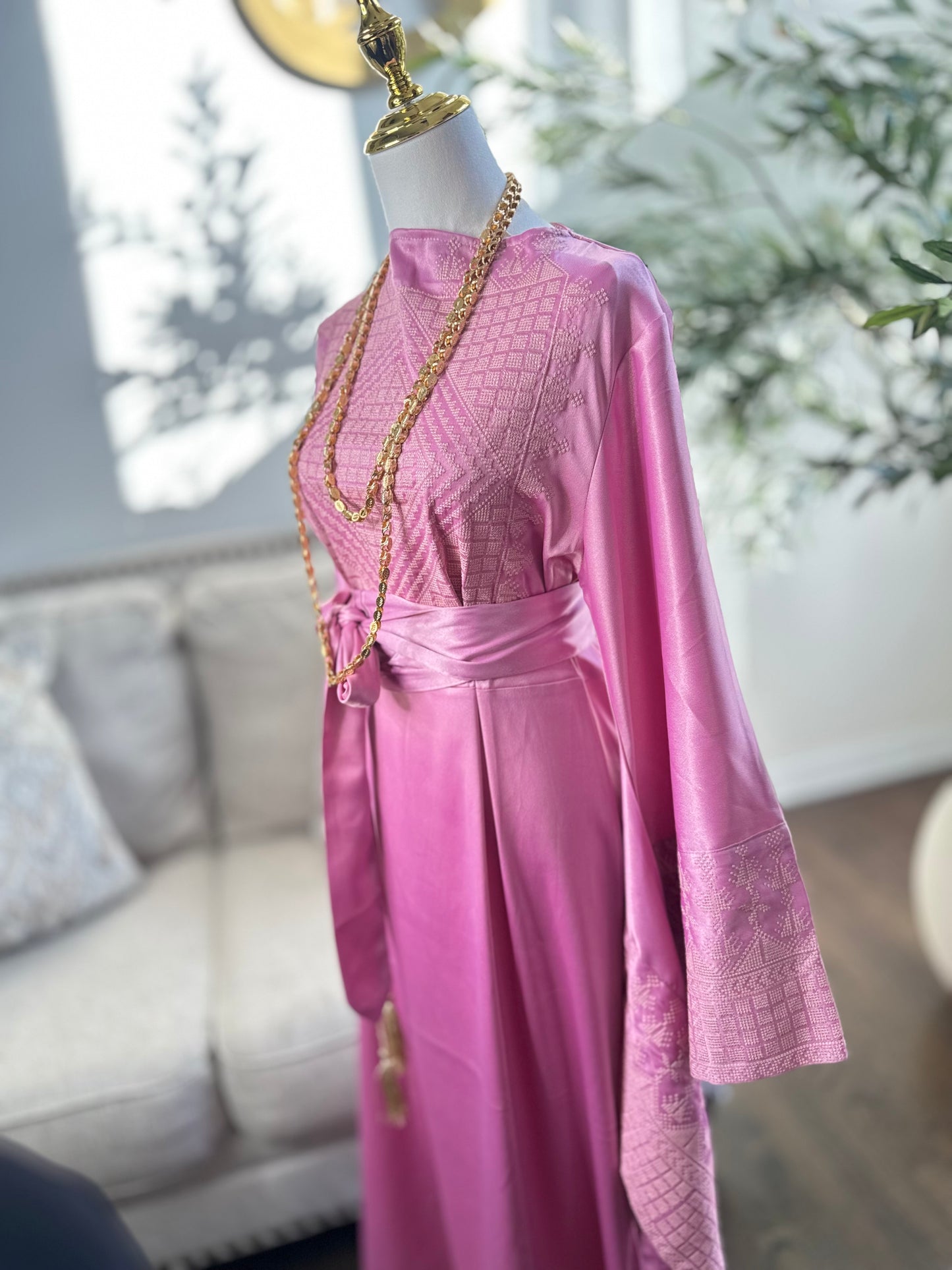 Pink Satin Embroidered Thobe Kaftan with Wide Sleeves