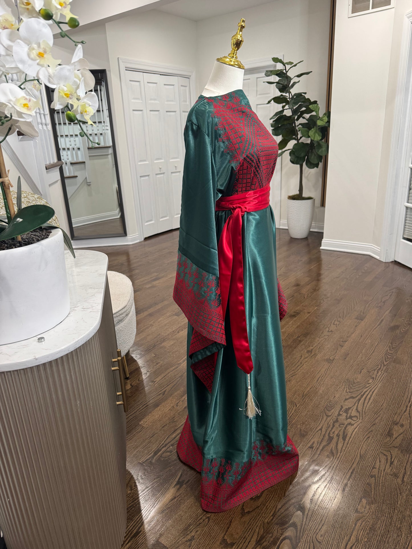 Green Satin Embroidered Thobe with Wide Sleeves