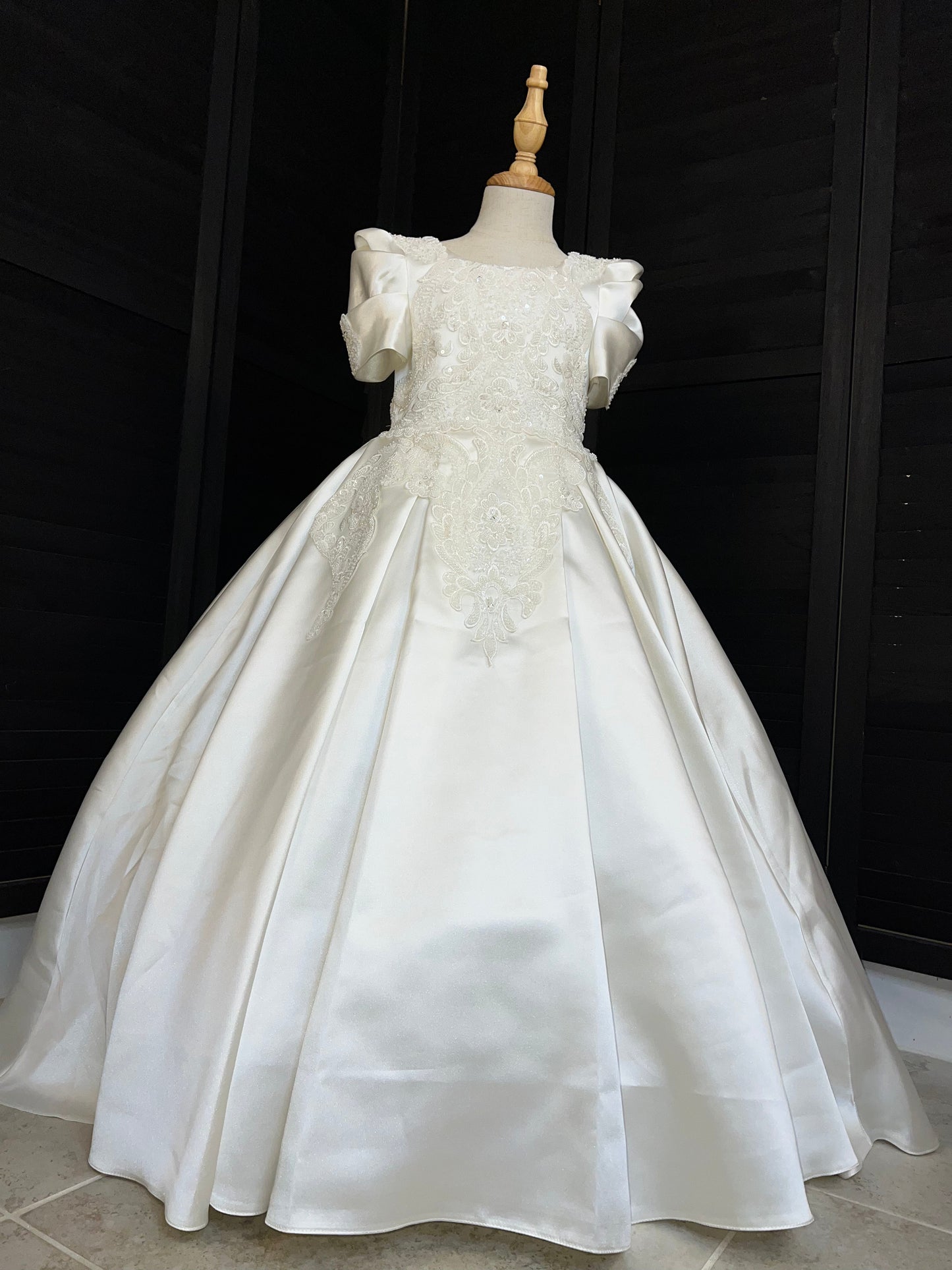 Rudeen Luxury Off White Lace Puffy Flower Girl Dress
