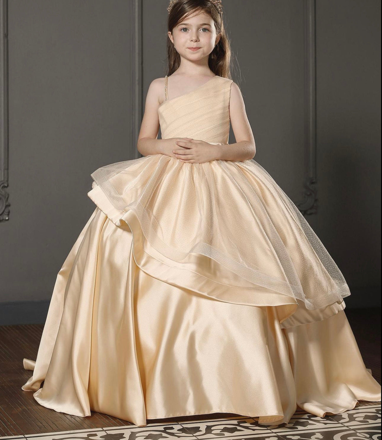 FLOWER GIRL