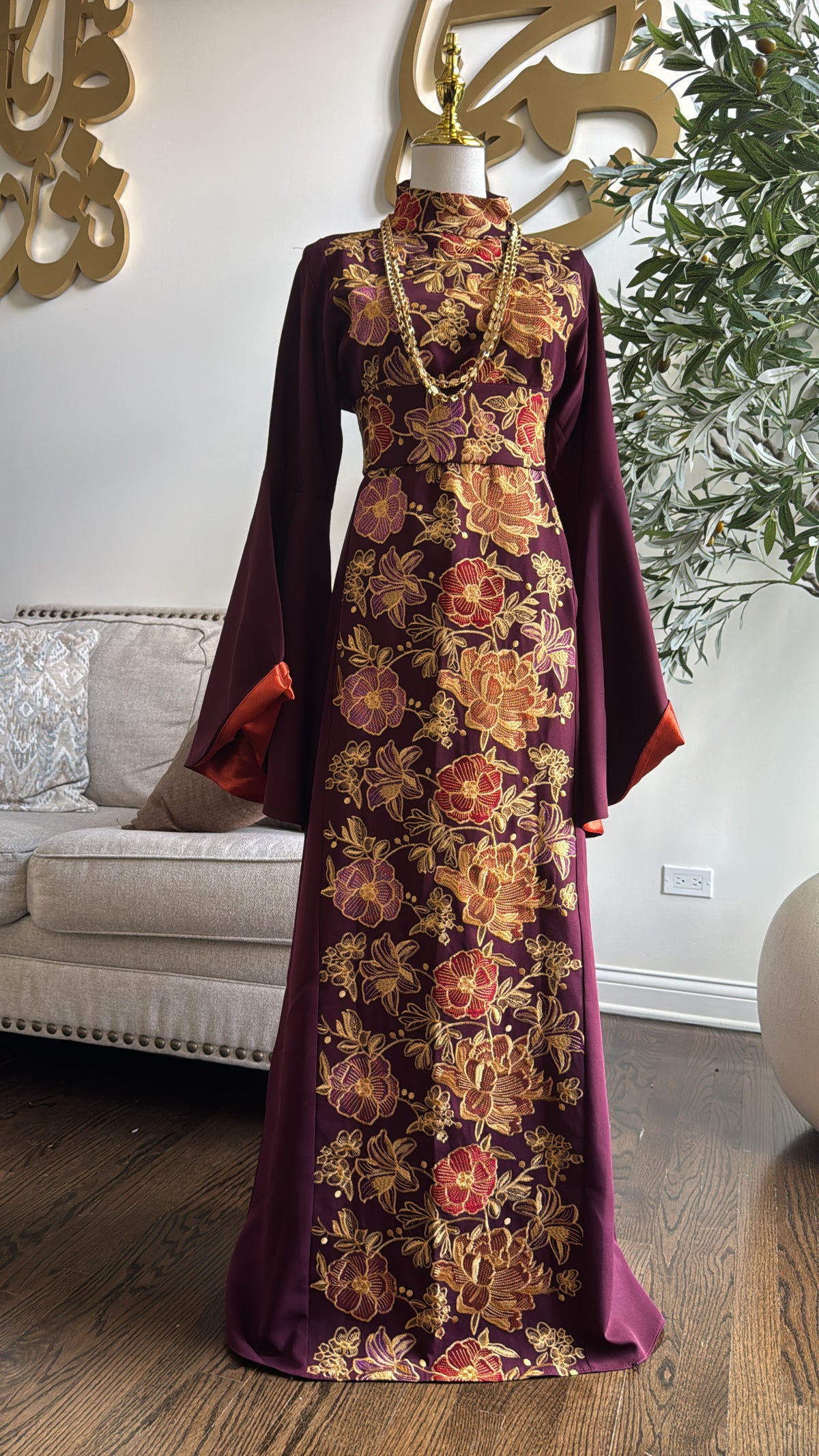 A-Line Floral Embroidered Thobe with Satin Sleeves