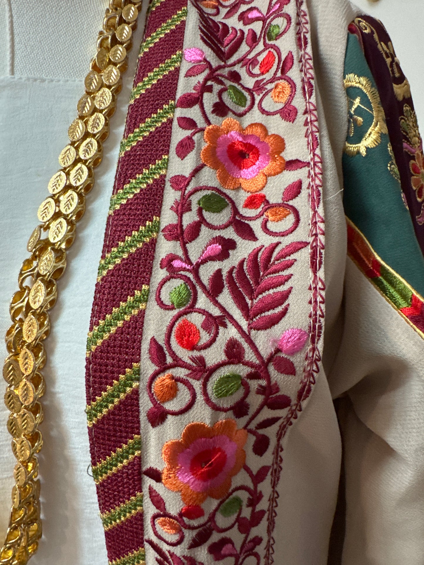 Embroidered Tatreez Open Malaka Thobe Abaya