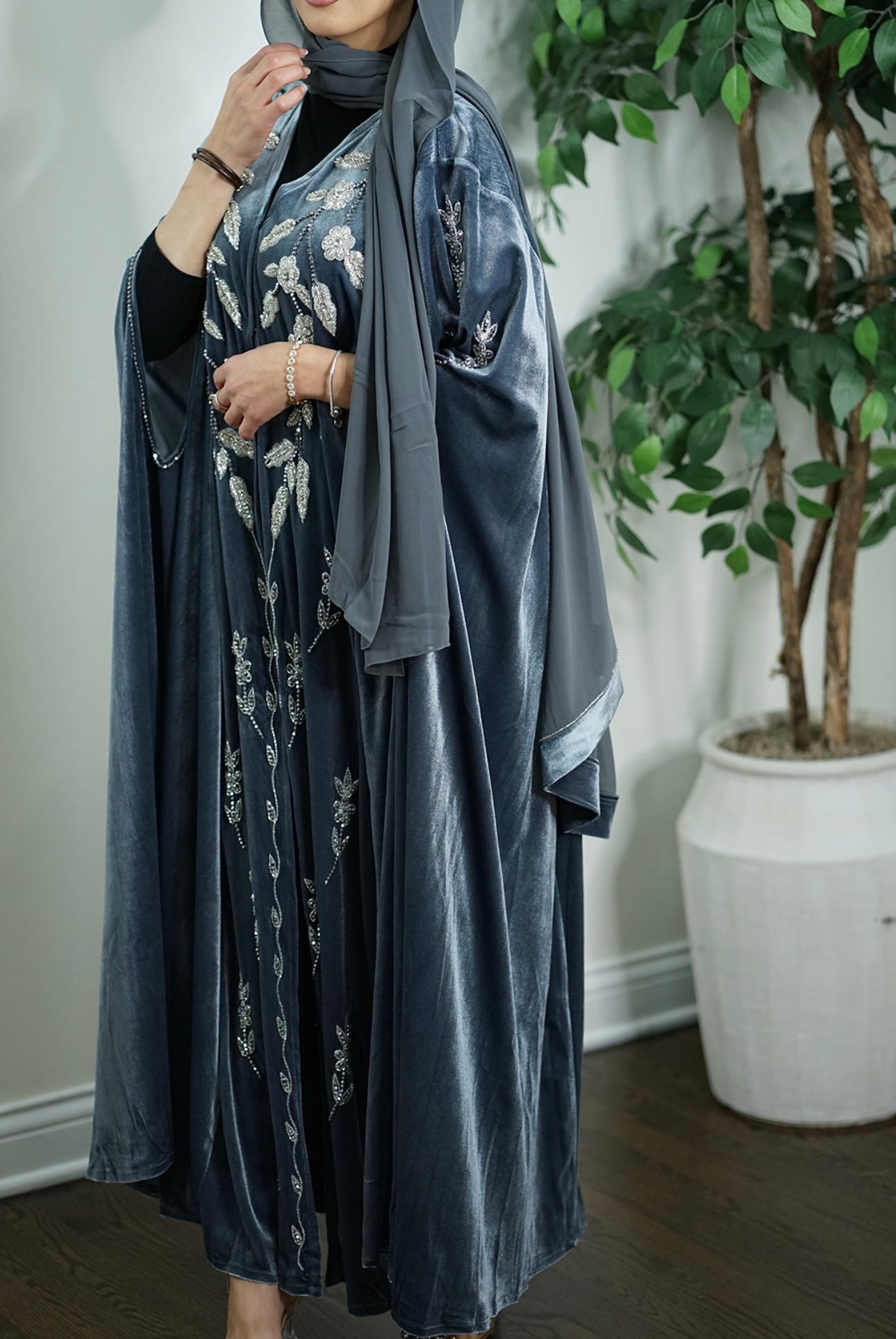 LUXURY VELVET EMBELLISHED CAPE
