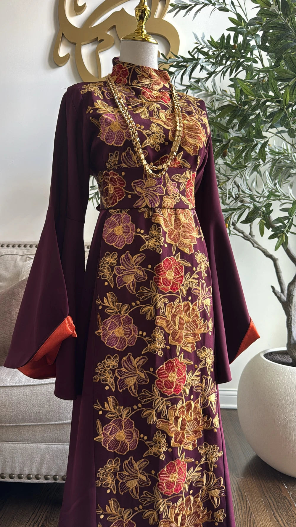 A-Line Floral Embroidered Thobe