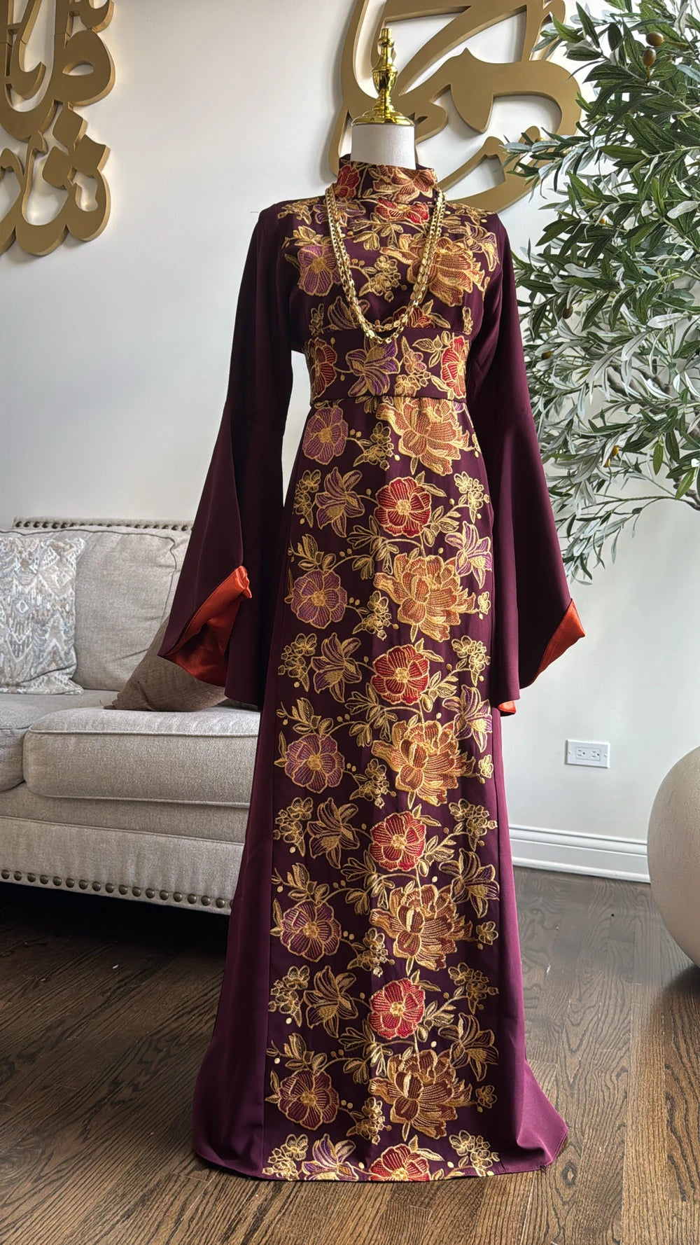 A-Line Floral Embroidered Thobe