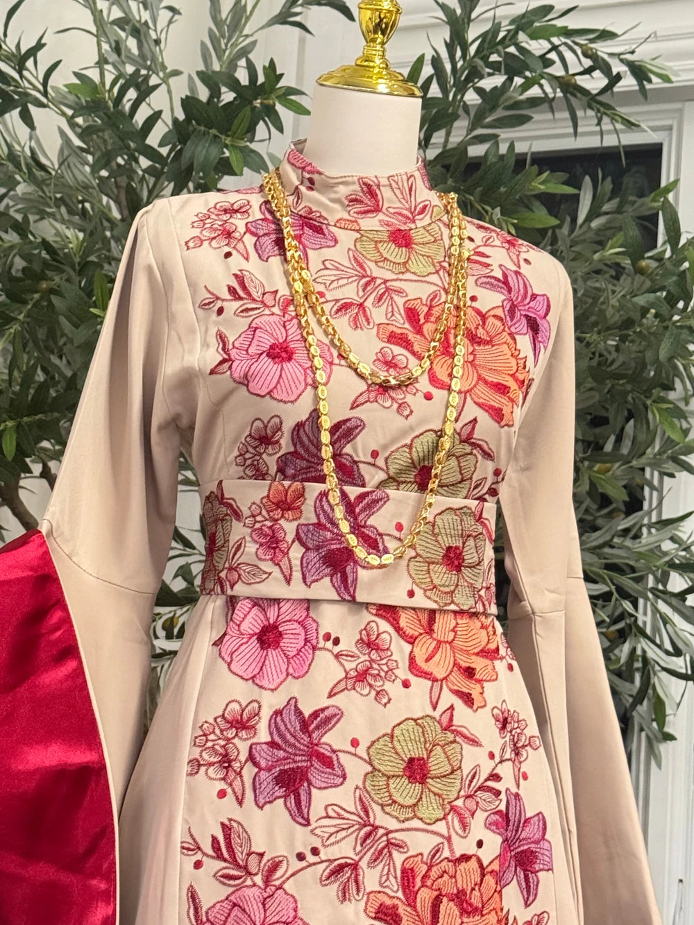 A-Line Floral Embroidered Thobe