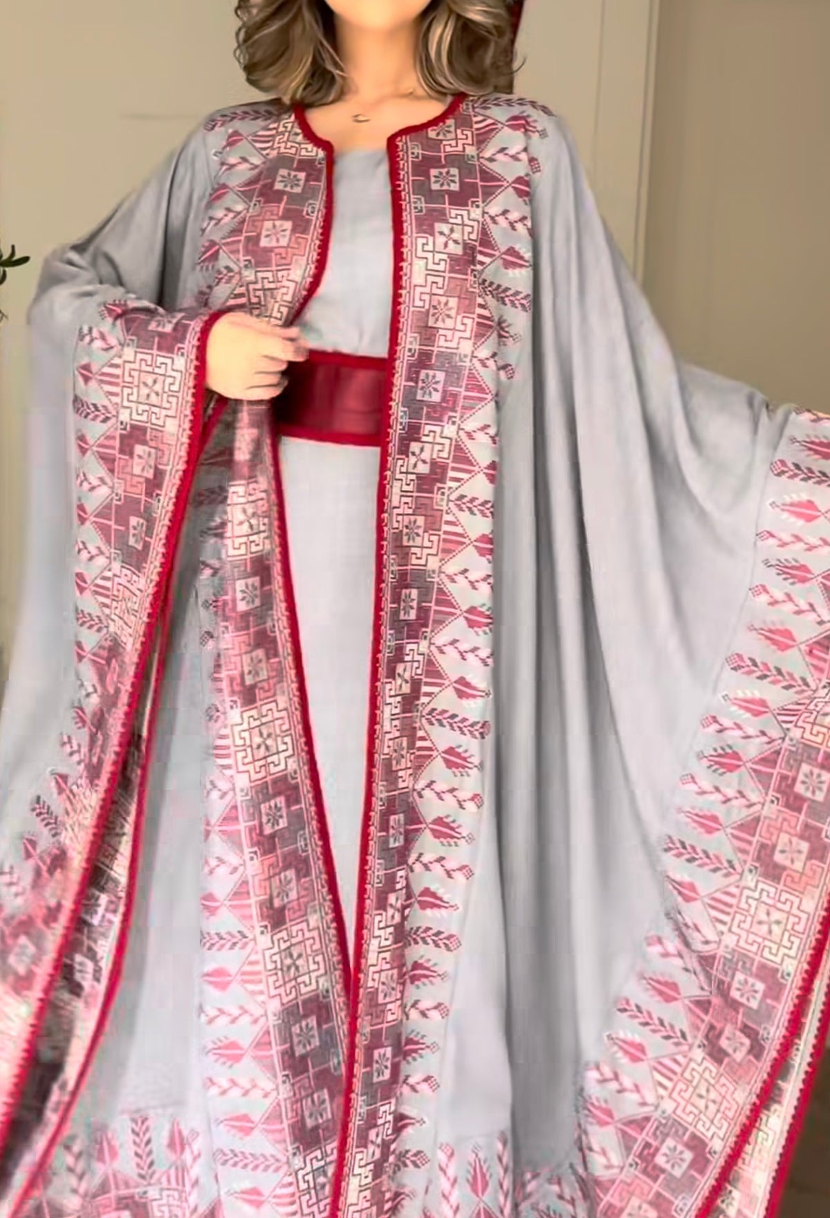 Luxurious embroidered Tatreez Butterfly Thobe Abaya set