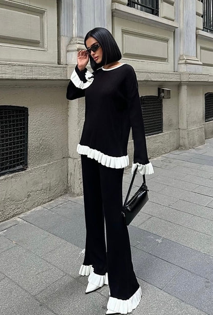 Co-Ord Dual-Tone Delight Knitwear Pant Set