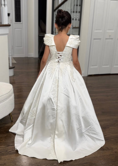 Luxury Off White Beaded lacePuffy Flower Girl Dress