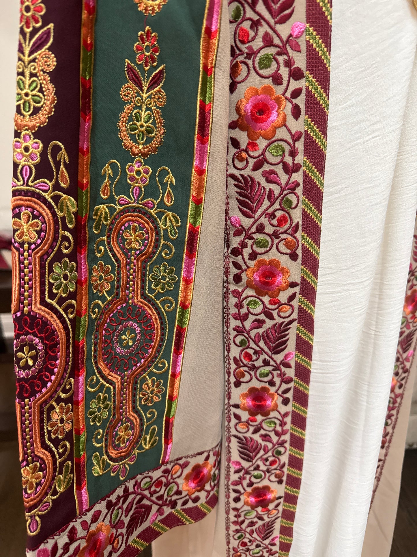 Embroidered Tatreez Open Malaka Thobe Abaya