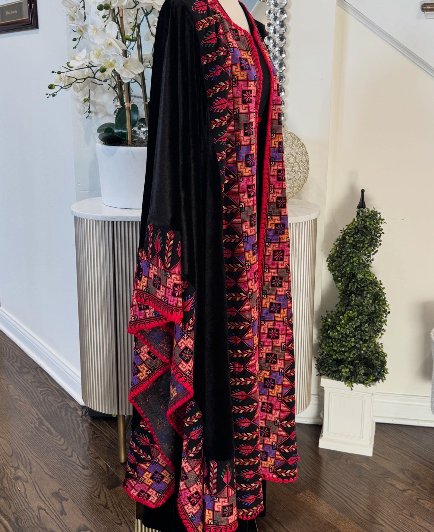 Luxurious embroidered Tatreez Butterfly Thobe Abaya set