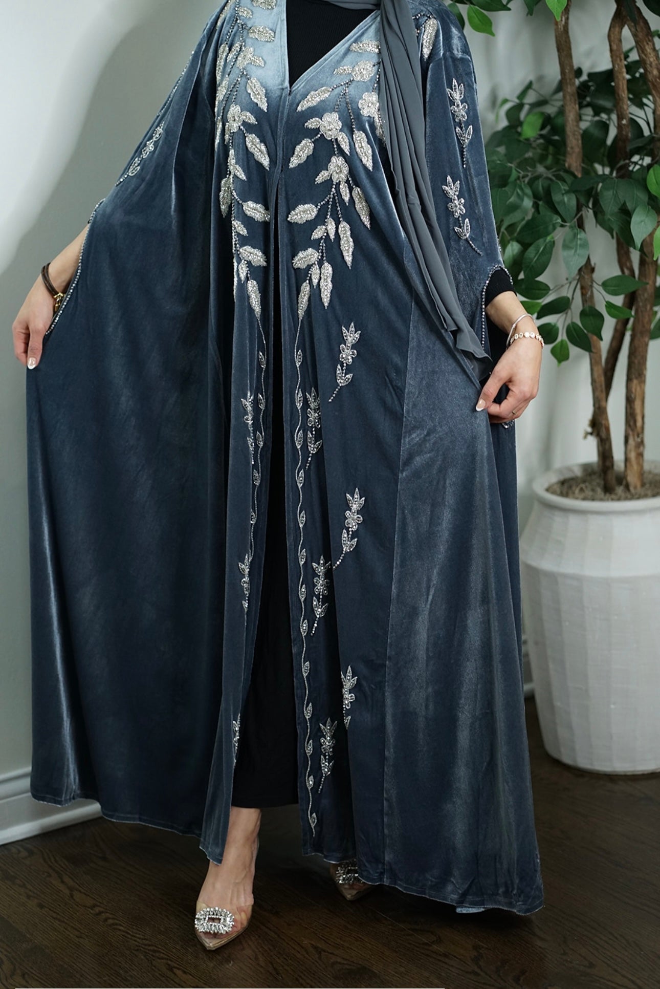 LUXURY VELVET EMBELLISHED CAPE
