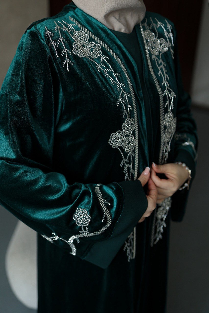 Velvet abaya Set with embroidered silver beads