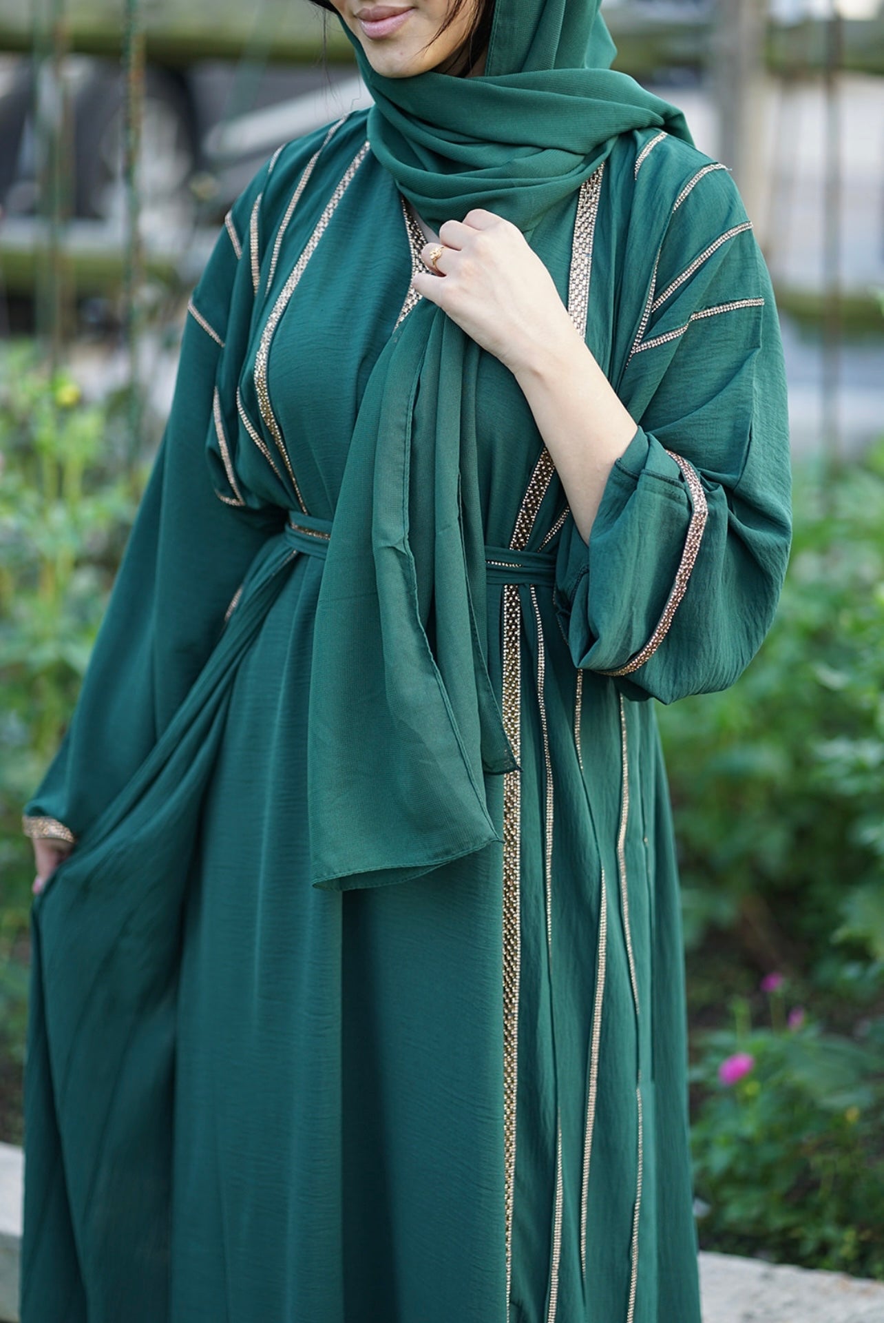 4 PIECE EMBELLISHED OPEN ABAYA WITH BELT, HIJAB AND INNER DRESS