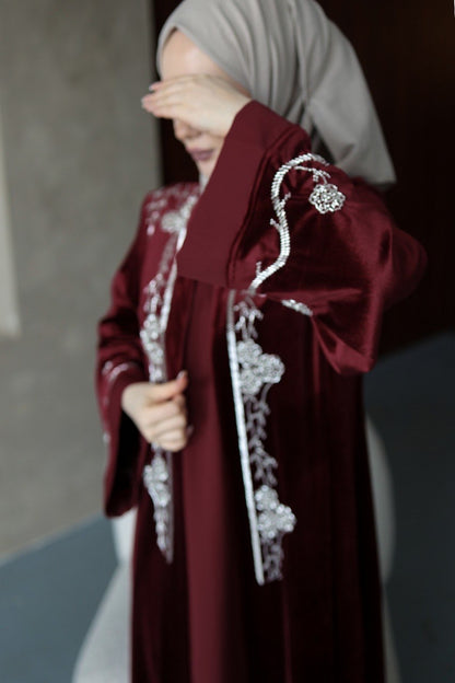 Velvet abaya Set with embroidered silver beads