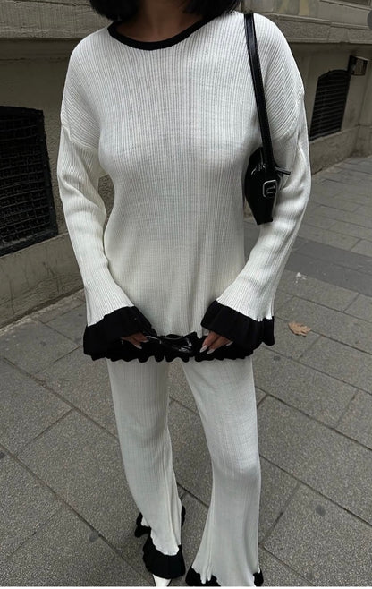 Co-Ord Dual-Tone Delight Knitwear Pant Set