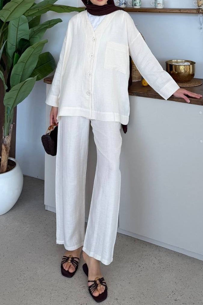 Textured Buttoned Pant Set