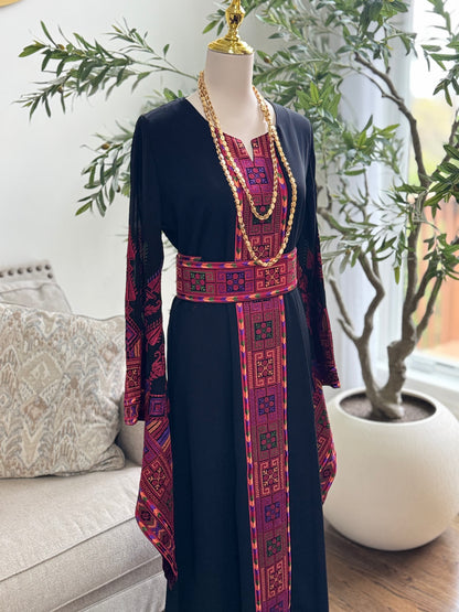 Embroidered tatreez Thobe Kaftan with Wide Sleeves