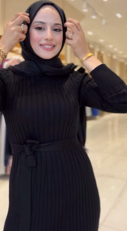 Chic Ribbed Maxi Black Knit Dress