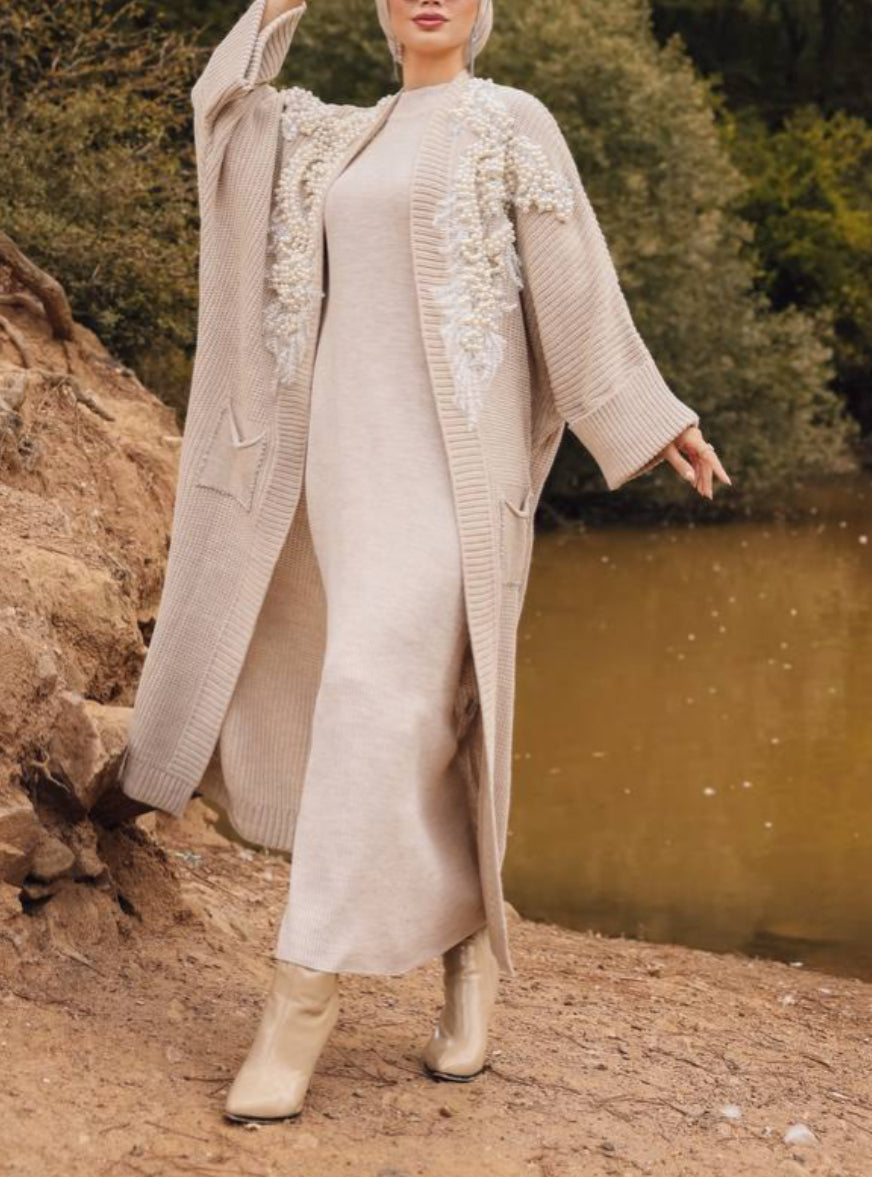 Feather-Embellished Pearls Knit Long Cardigan