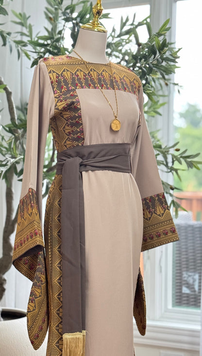 Luxurious Embroidered Tatreez Mermaid Thobe Dress via
