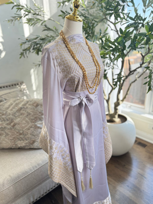 Light lavender Satin Embroidered Thobe Kaftan with Wide Sleeves