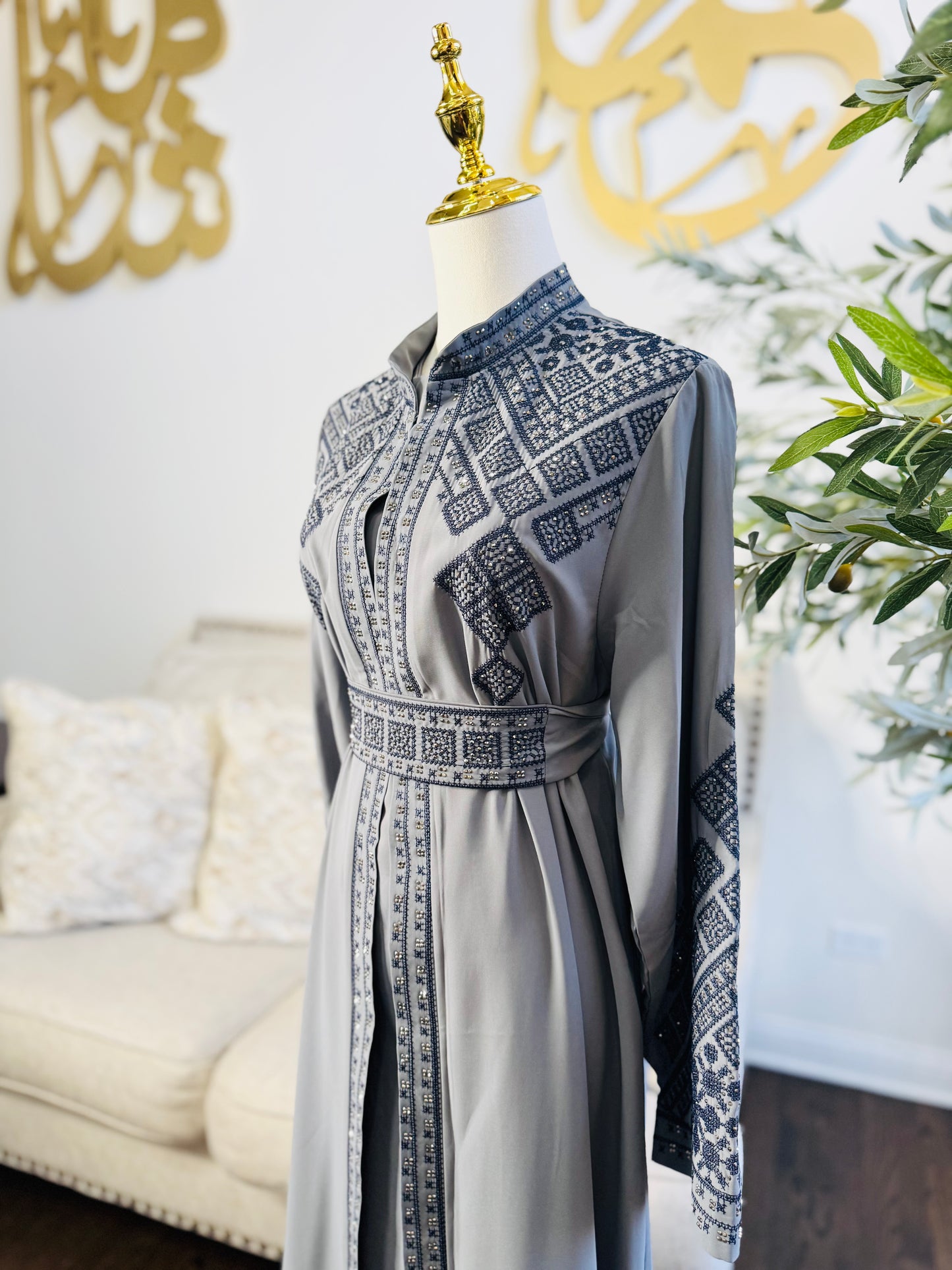 3 pcs Palestinian traditional embroidered tatreez open abaya Thobe