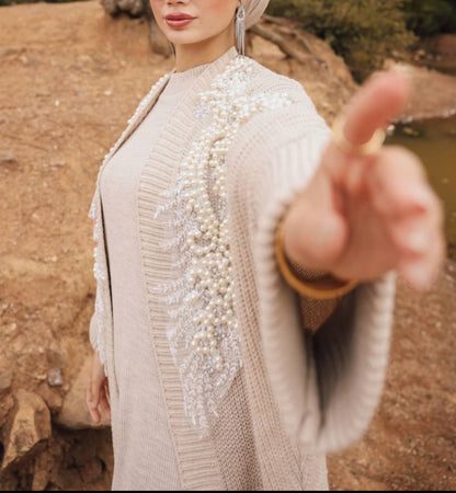 Feather-Embellished Pearls Knit Long Cardigan