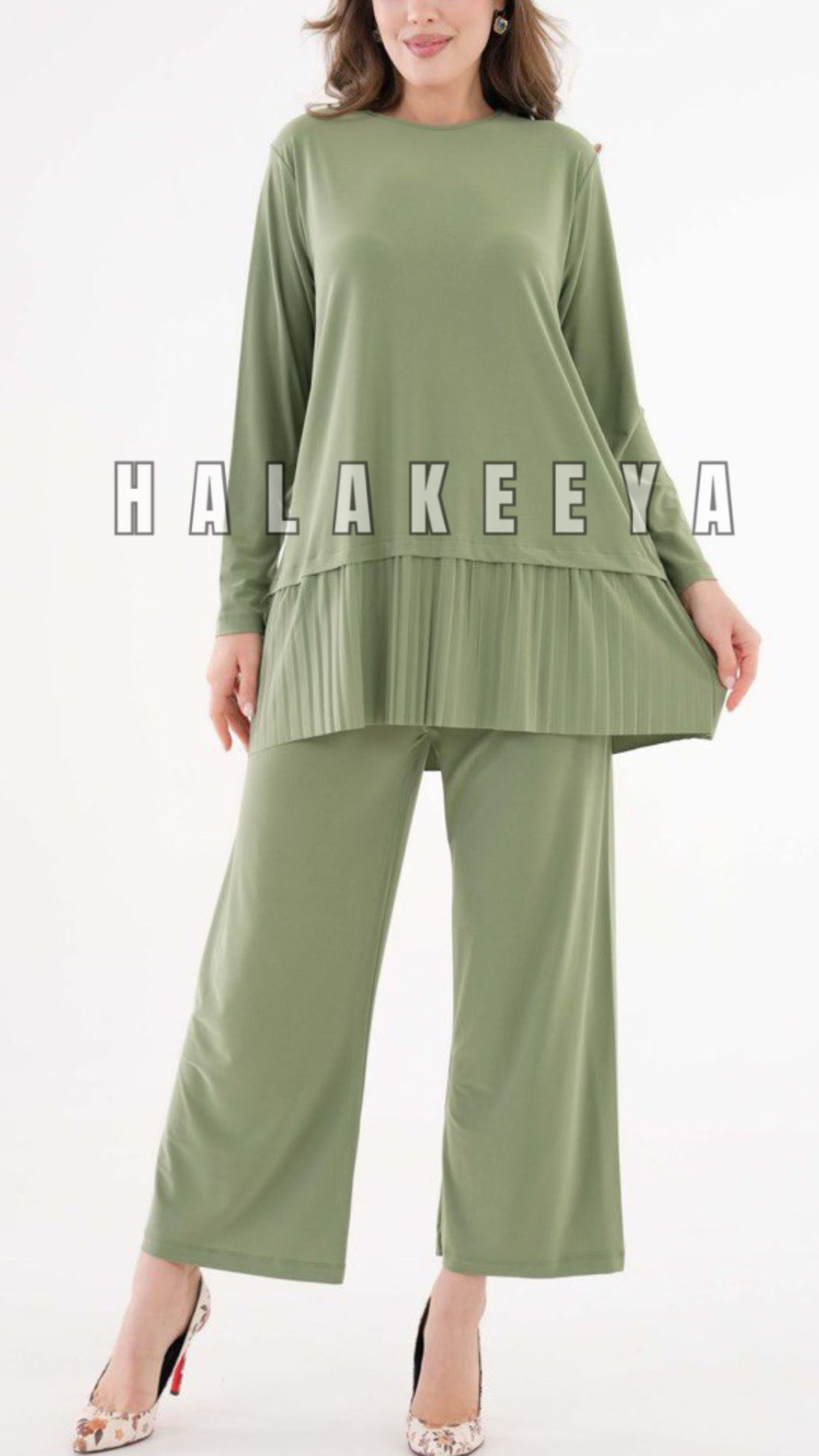 Long Sleeves Ruffled Hem Tunic and Ankle pants set