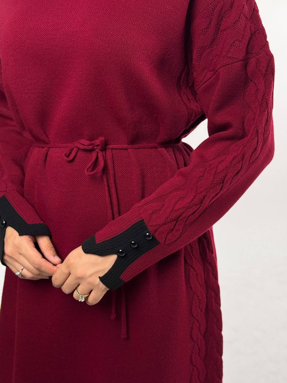 Chic Knit Maxi Relaxed Long Winter dress with Belt