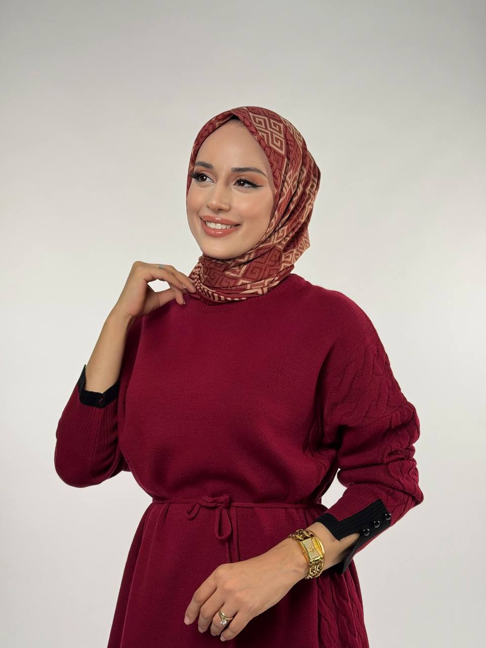 Chic Knit Maxi Relaxed Long Winter dress with Belt