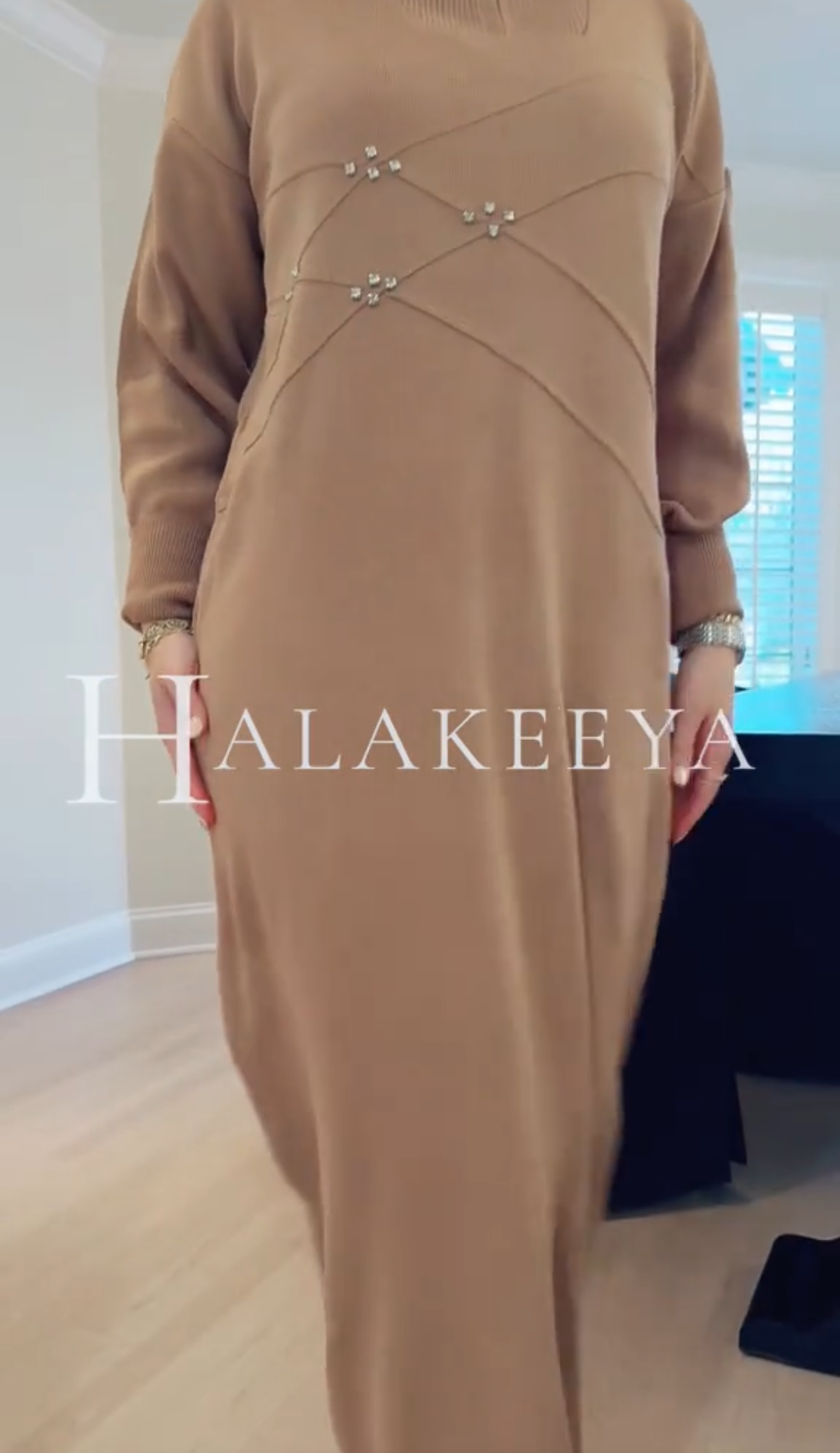 Chic Embellished Camel color Knit Maxi Relaxed Long Winter