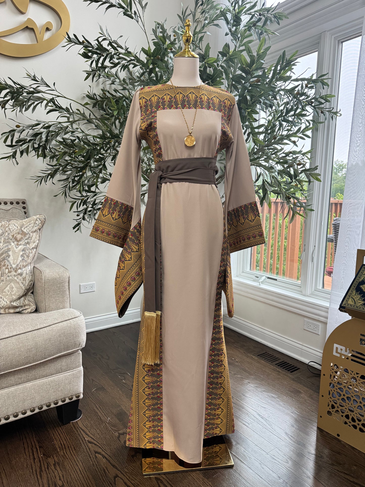 Luxurious Embroidered Tatreez Mermaid Thobe Dress via