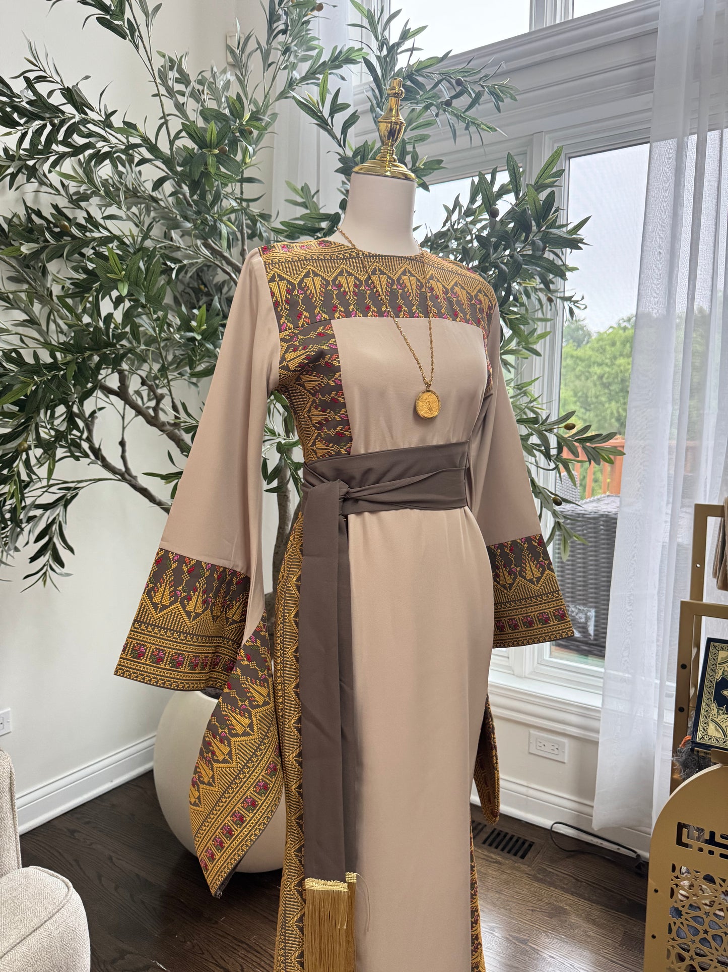 Luxurious Embroidered Tatreez Mermaid Thobe Dress via
