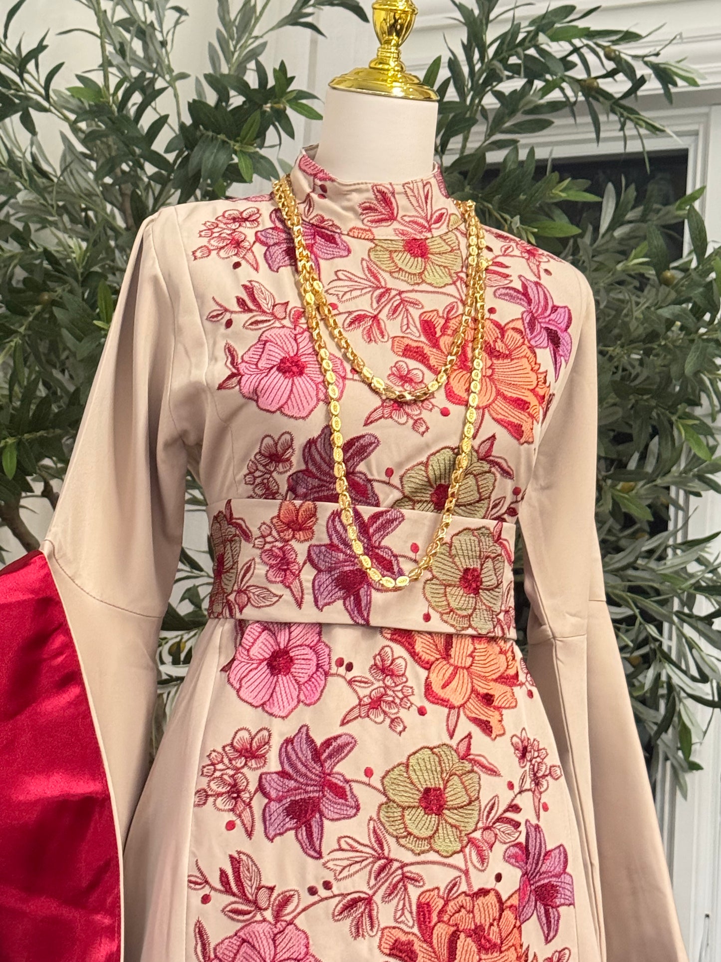 Mermaid Floral Embroidered Thobe with Satin Sleeves