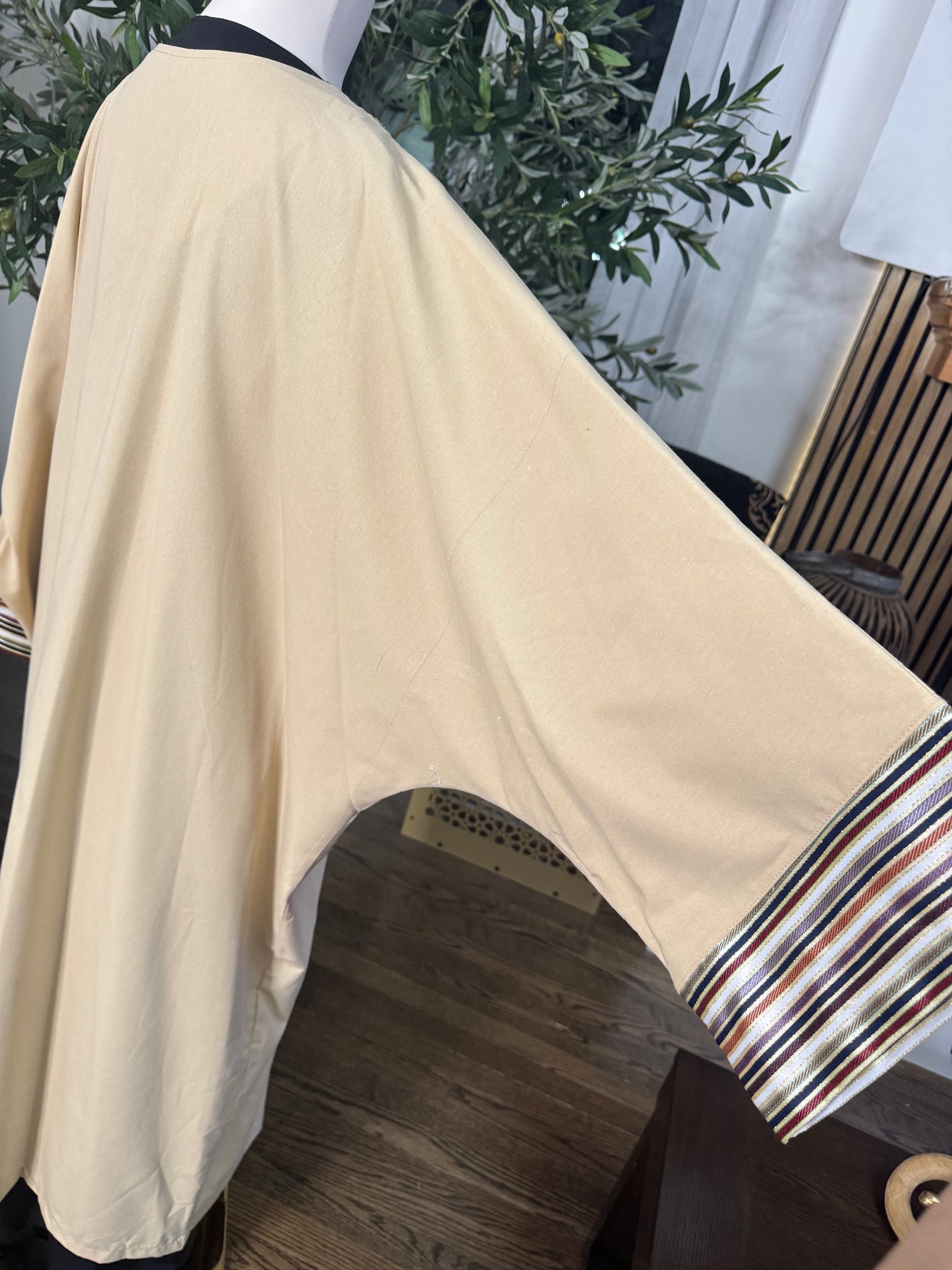 Butterfly oversized Crystal Beaded Modest traditional fabric shamigh Bisht Abaya set Bisht