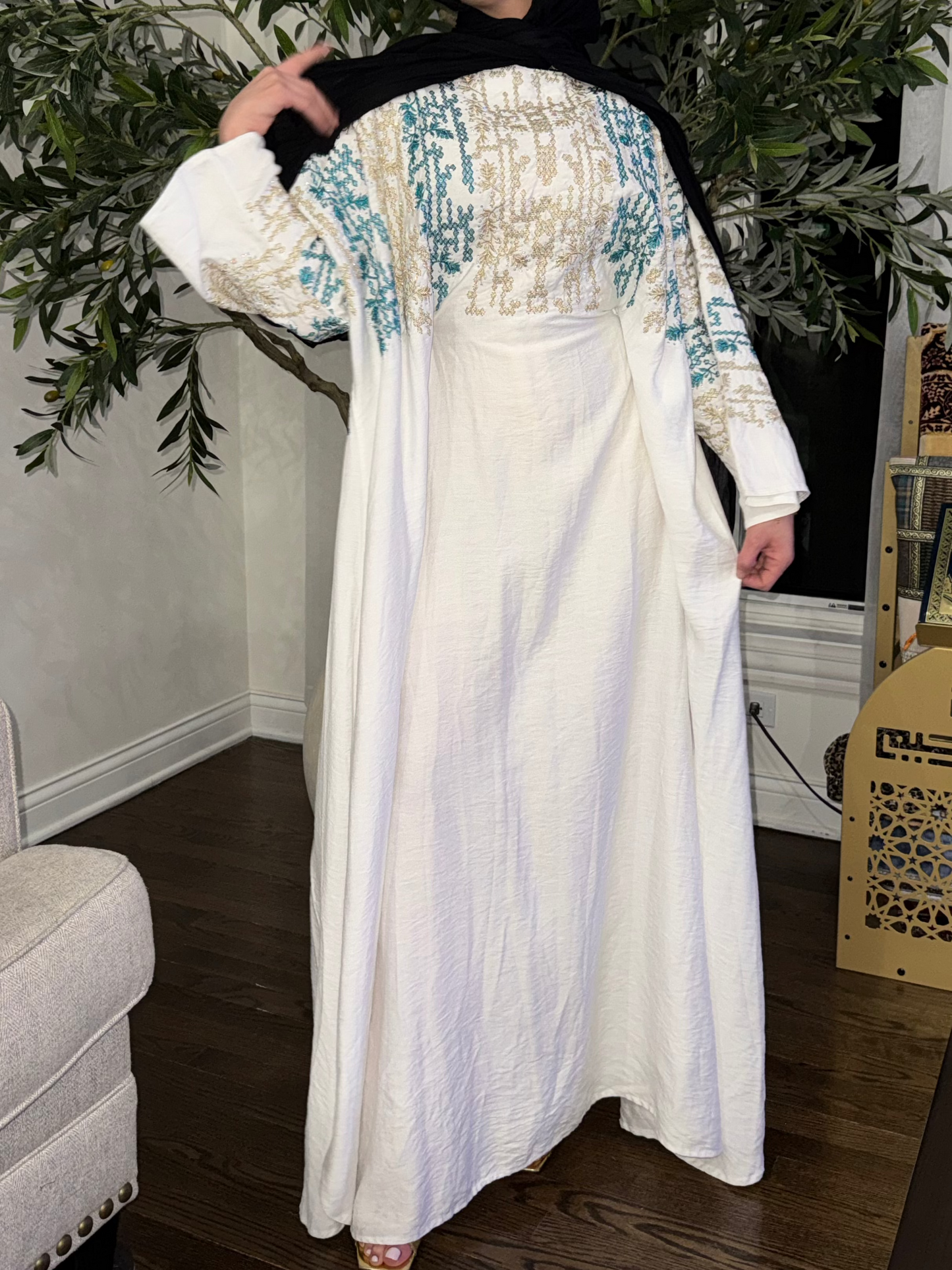 Traditional Embroidered Modest Dress with Adjustable Waist