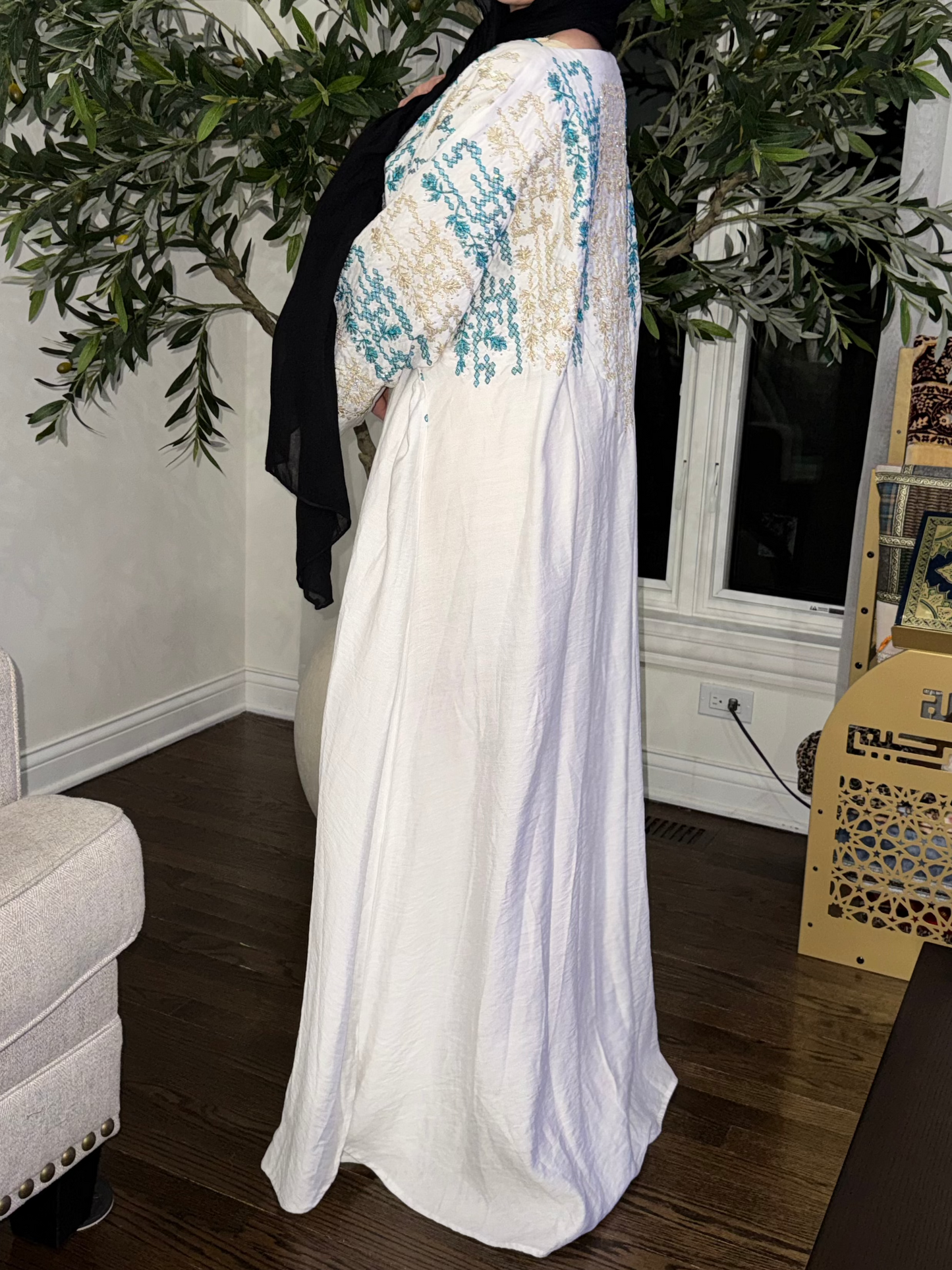 Traditional Embroidered Modest Dress with Adjustable Waist