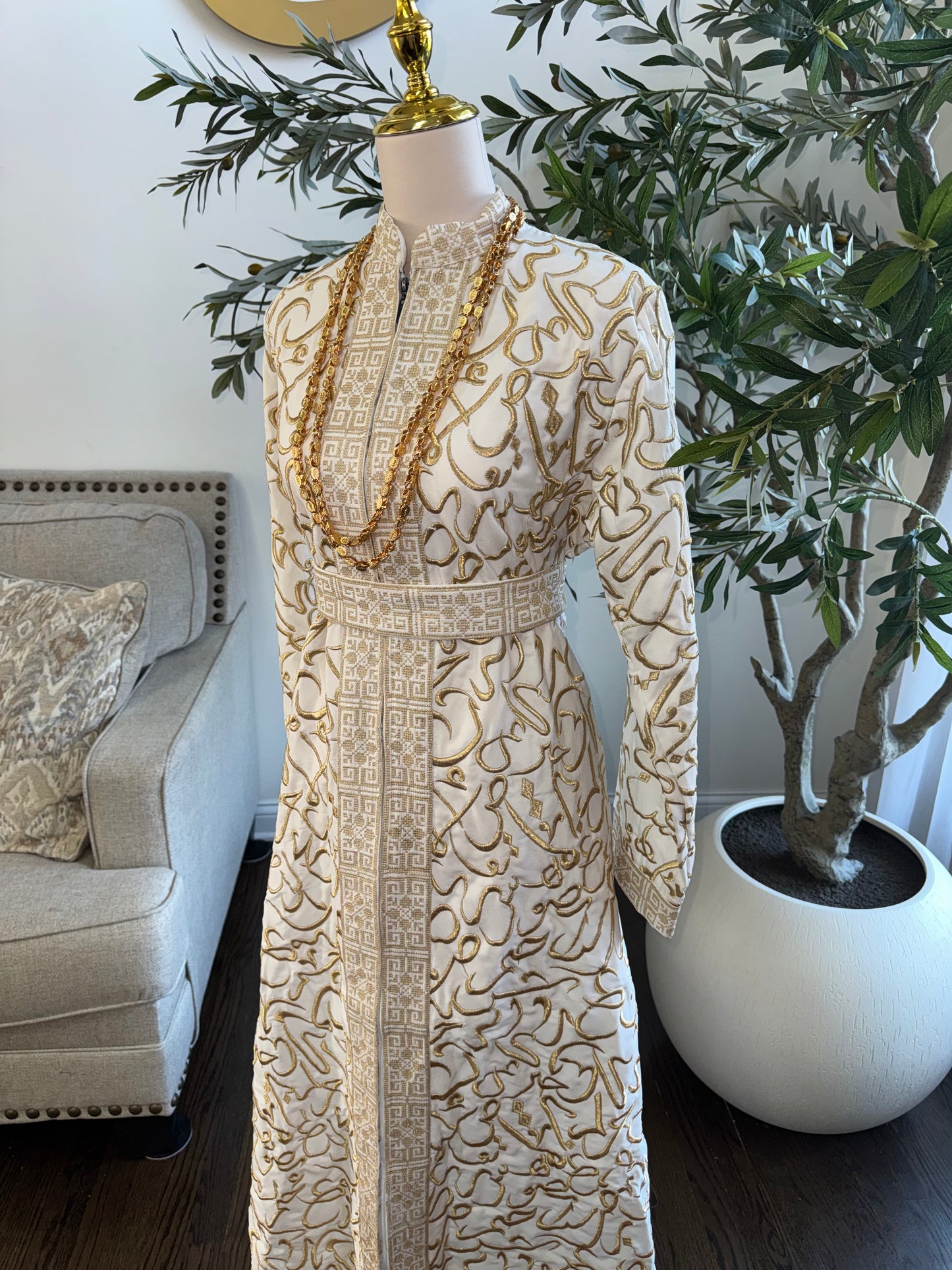 Arabic Letter embroidered/tatreez on zipped Off White abaya kaftan Thobe